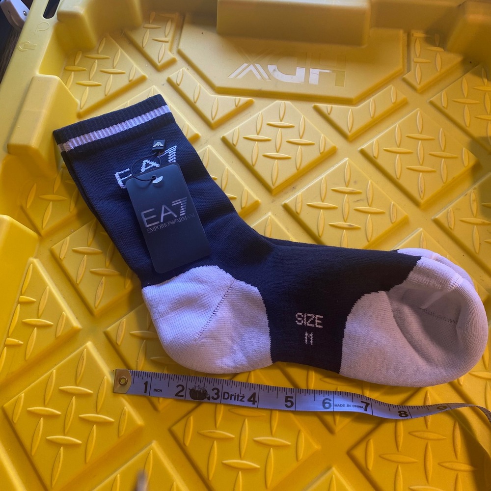 EA7 Emporio Armani Mens CrewSocks Navy Blue White Colorblock Athletic Size M NEW